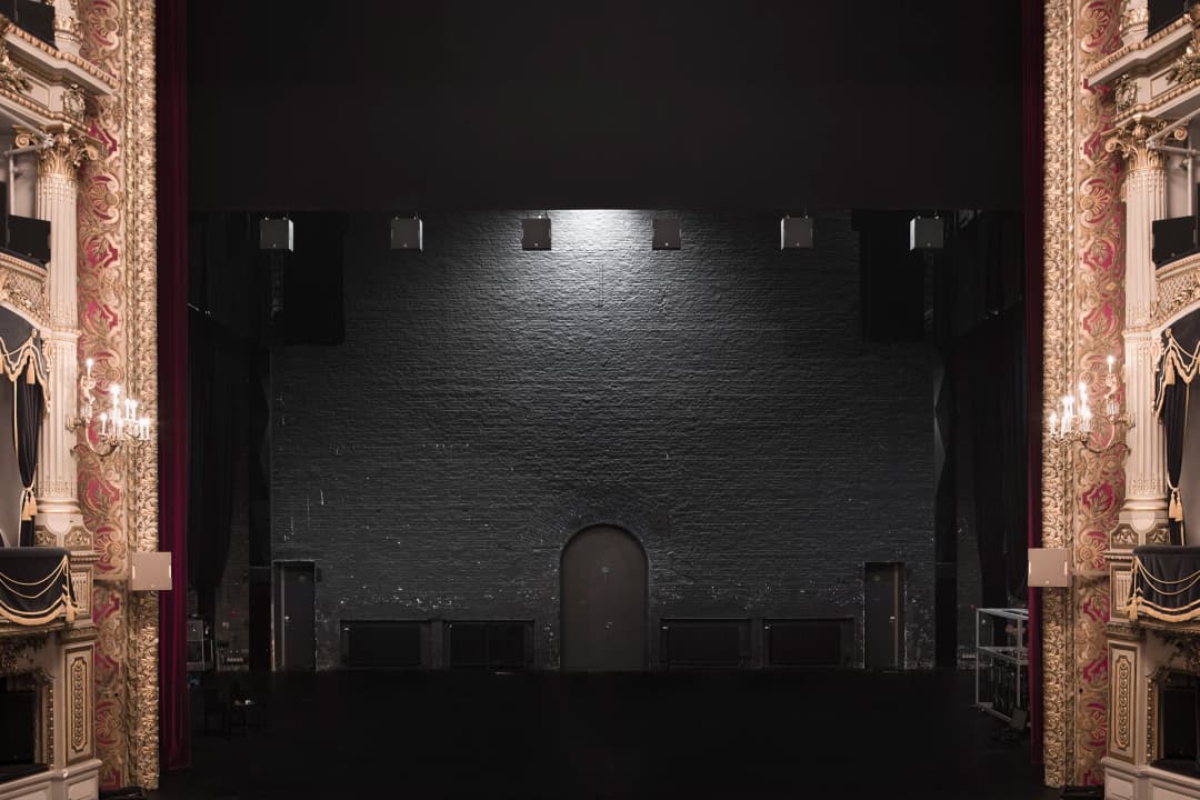 Amadeus et HOLOPHONIX déploient un système de sonorisation spatialisée au Théâtre Royal de Namur