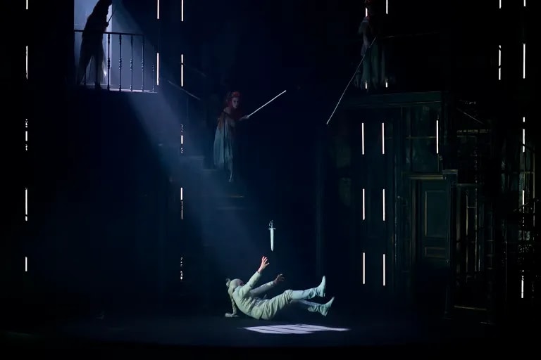 Amadeus MacBeth Opera Comique WFS C15 004